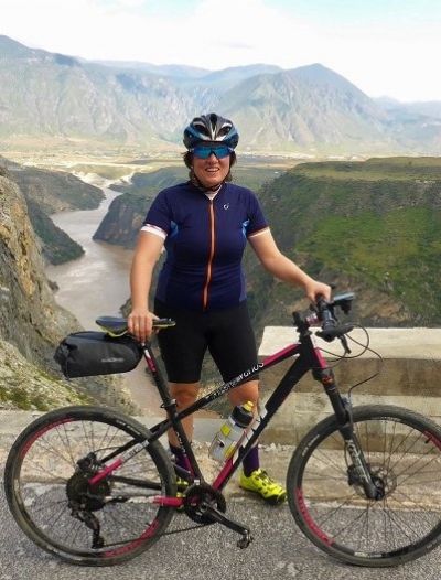Kathrin Wieczorek Cycling on the  tour with redspokes